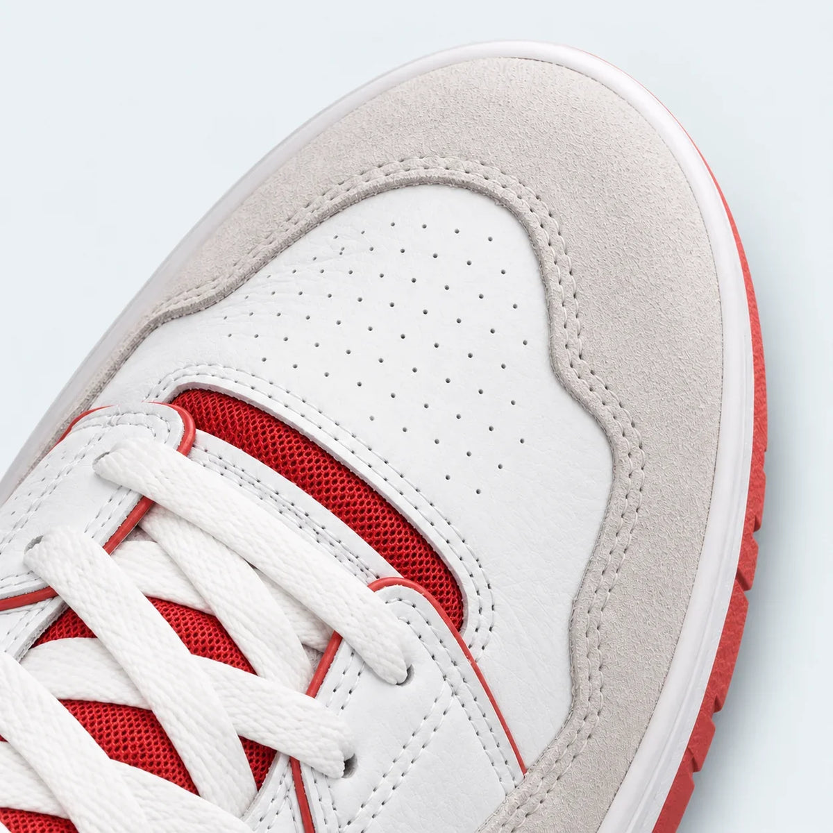 550 White Red